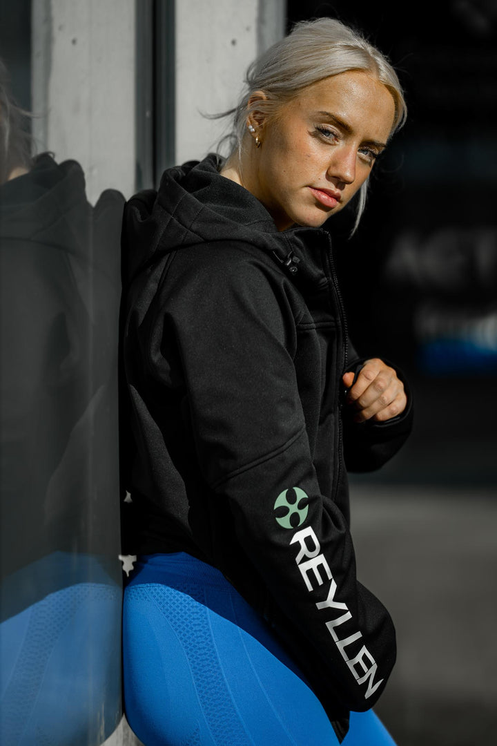 Reyllen Europe hero x jacket soft shell athlete 3
