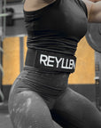Reyllen Velcro weightlifting belt 5" Black in gym 