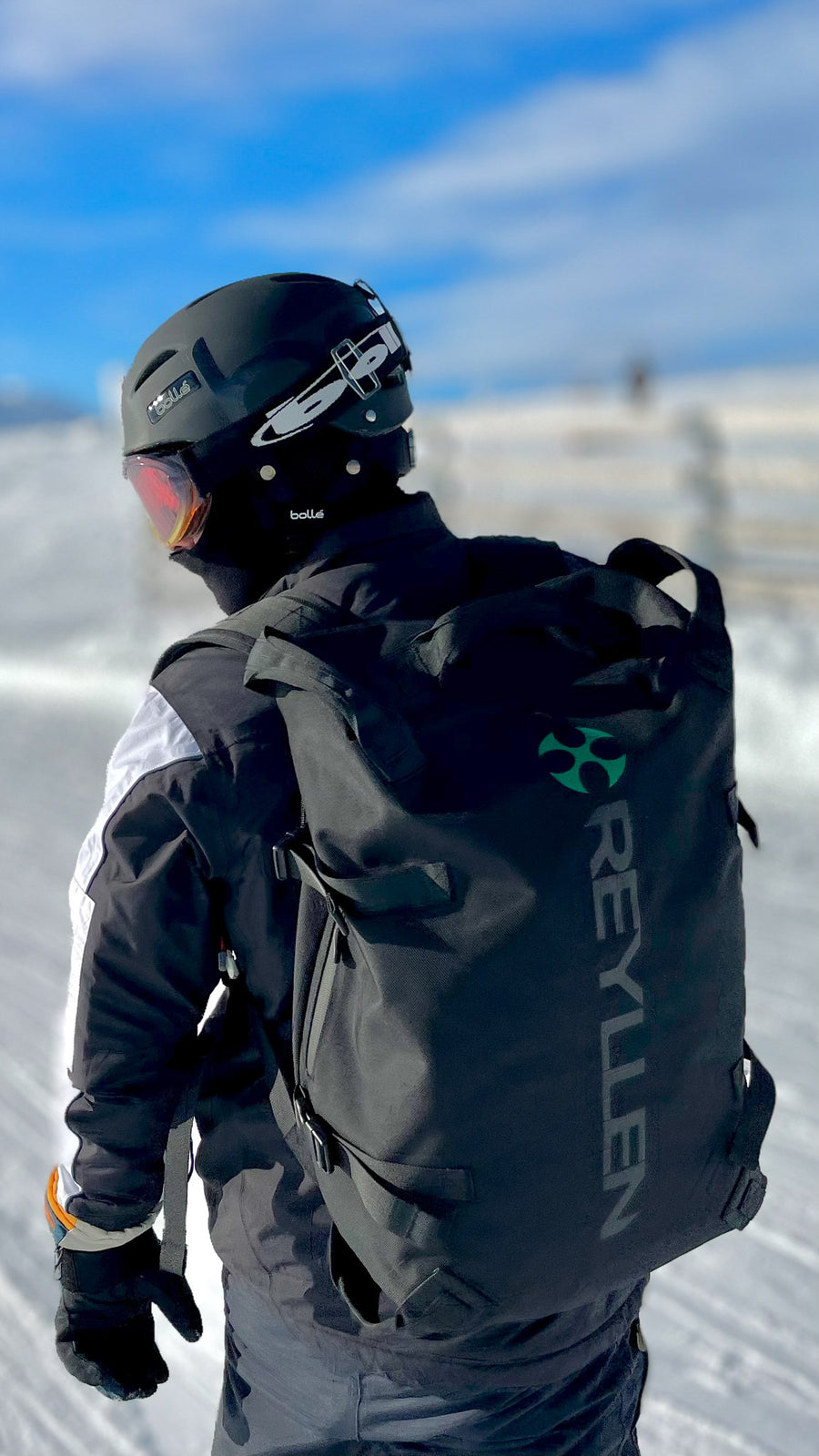 Reyllen X2 Athlete BackPack black snowboarding